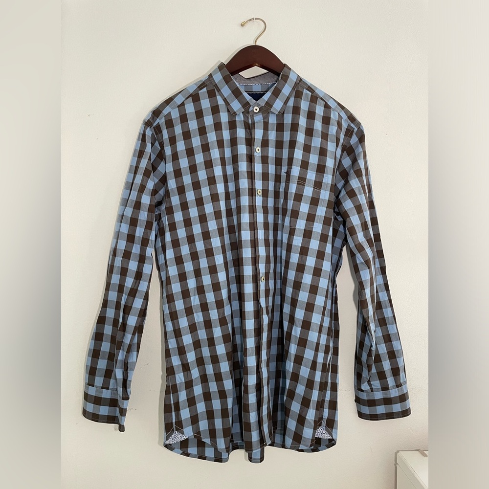 Tommy Bahama Men’s Long Sleeved Cotton Button Down Shirt, Checkered